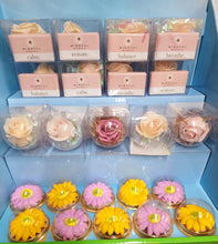 Load image into Gallery viewer, Soap Flowers & Bar of Soap