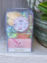 Load image into Gallery viewer, Soap Flowers & Bar of Soap