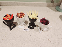 Load image into Gallery viewer, lil men Flower pot