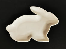 Load image into Gallery viewer, Bunny trinket plate

